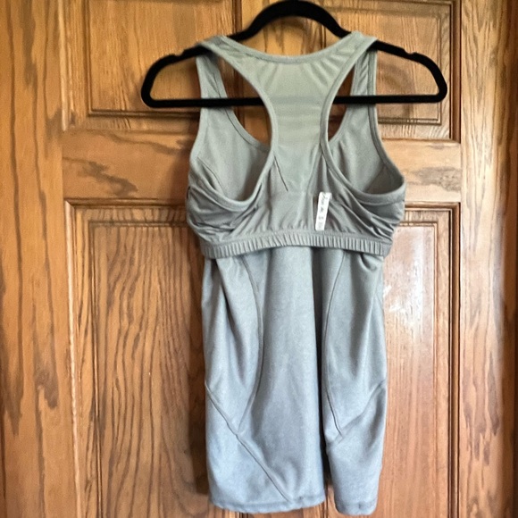 Kyodan Racerback Tank Women’s Medium - Picture 4 of 6